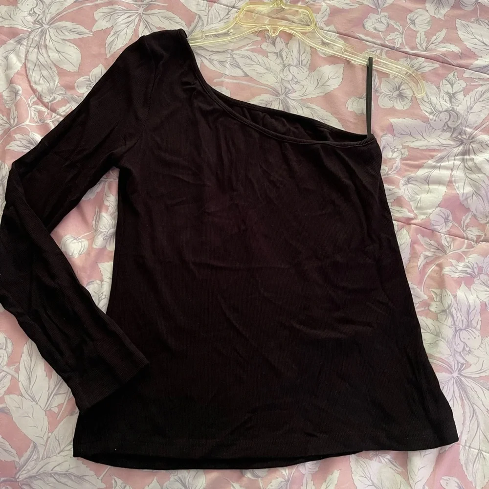 one armed shirt ! - Picture 3 of 4